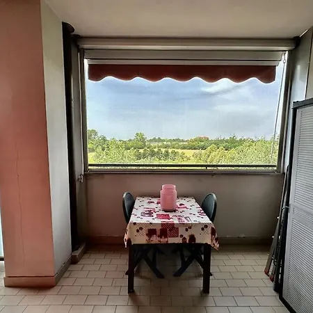 Tranquilla Terrazza Nel Verde Con Garage By Revenue House Apartment *